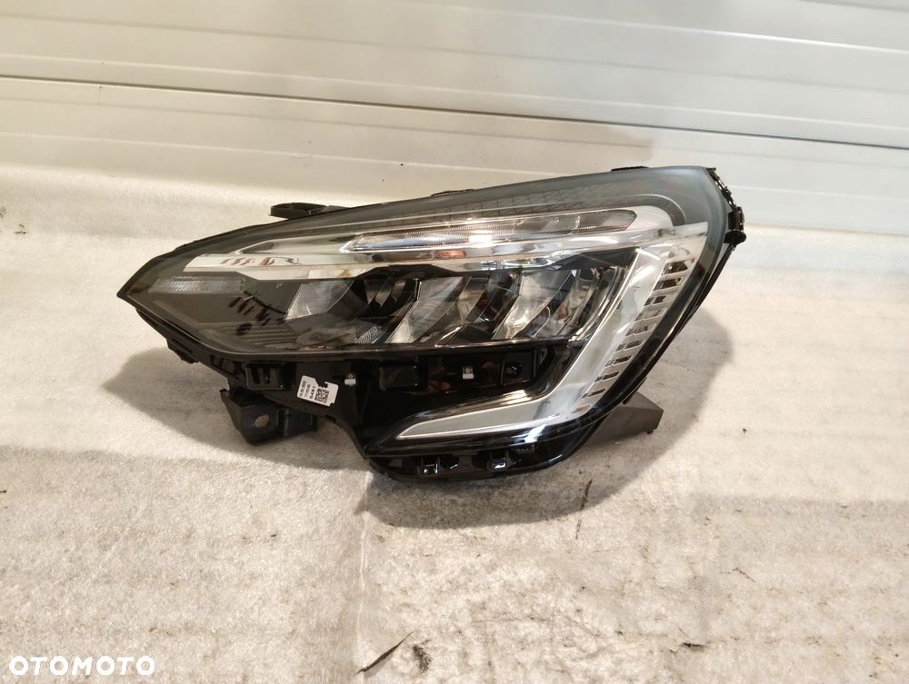 Renault Clio V FULL LED KRÓTKI LED CIEMNY ŚRODEK STRONA LEWA 260609987R - 1