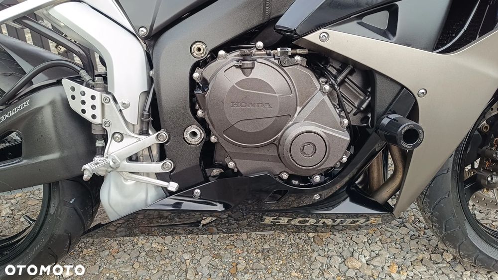 Honda CBR - 17