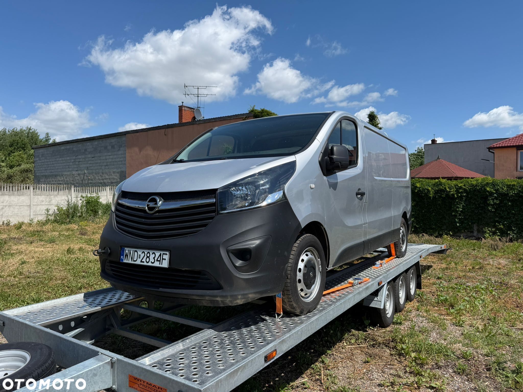 Opel Vivaro - 1
