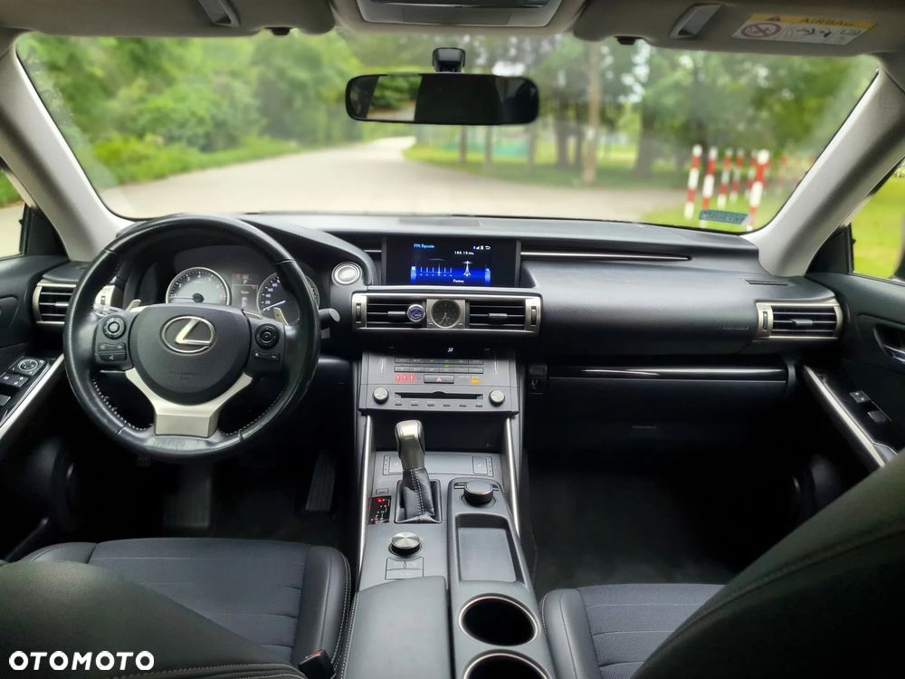 Lexus IS 200t Elite - 14