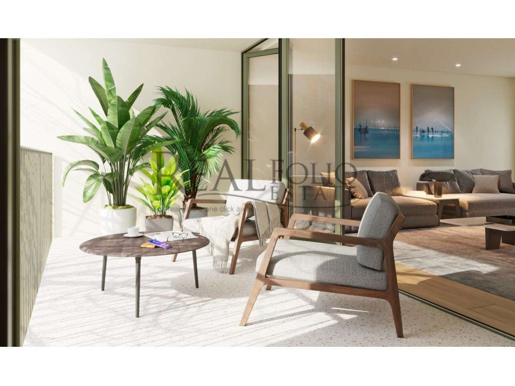 Moradia T4 com piscina, jardim e garagem na Estrela - Grande imagem: 4/25