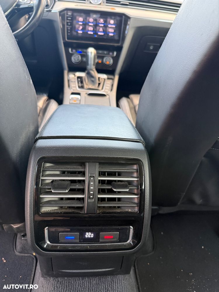 Volkswagen Passat 2.0 TDI DSG Highline - 10