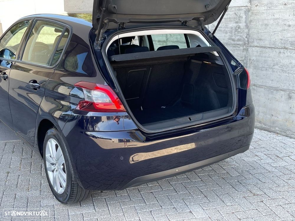 Peugeot 308 1.2 PureTech Business Line - 45