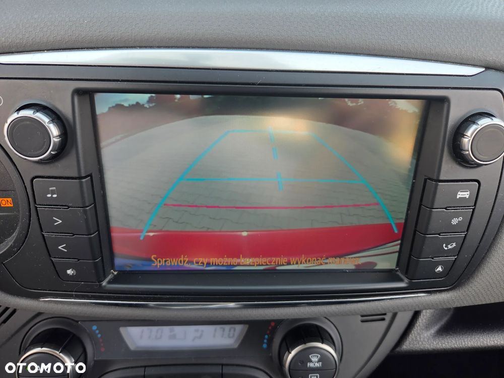Toyota Yaris Hybrid 100 Premium EU6 - 23