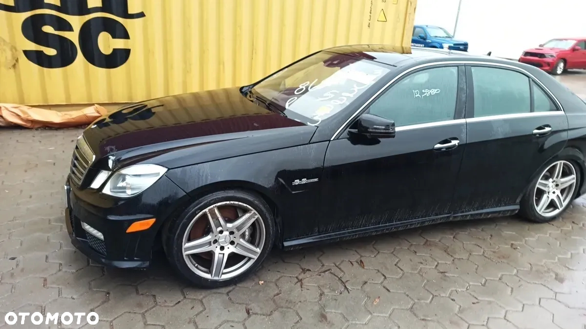 Mercedes-Benz Klasa E 63 AMG - 2