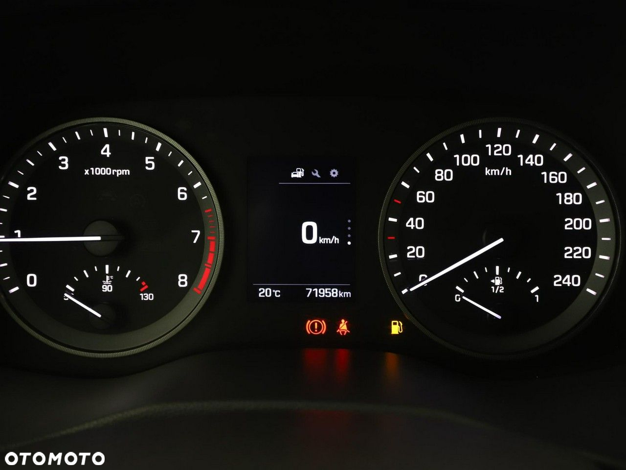 Hyundai Tucson 1.6 GDI BlueDrive Classic 2WD - 22