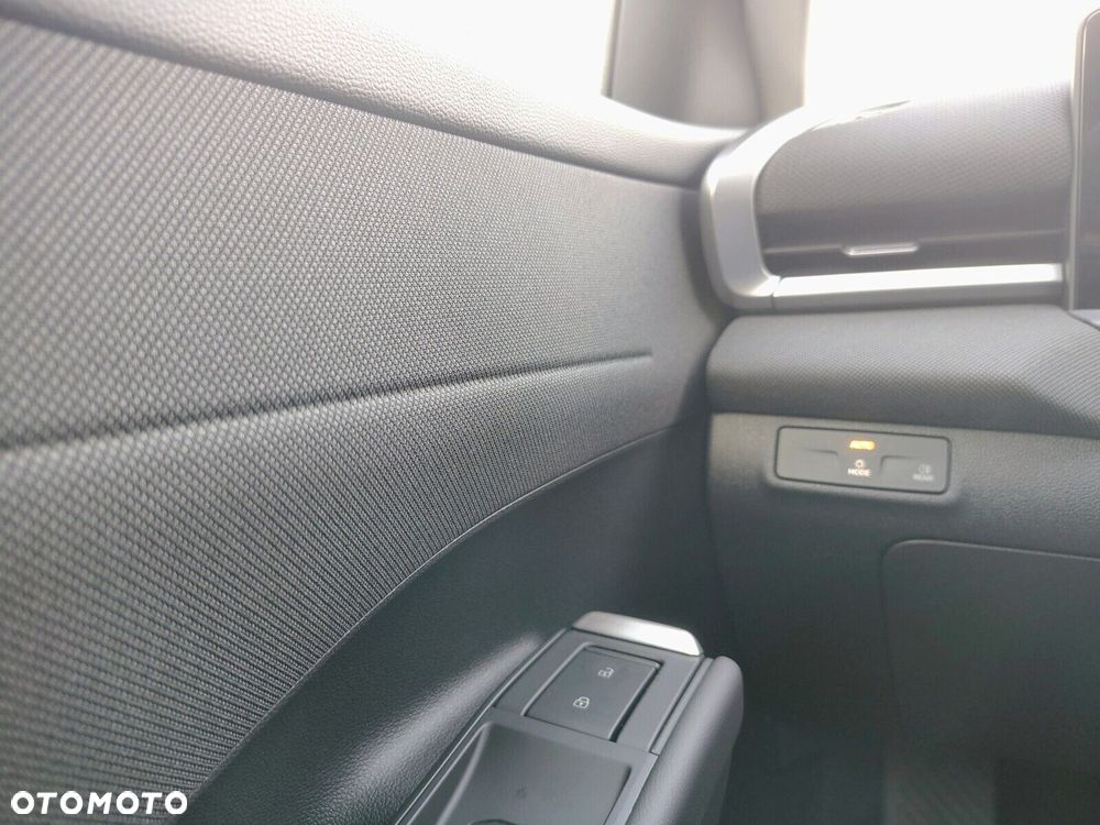 Volkswagen T-Roc 1.5 eTSI Life DSG - 25