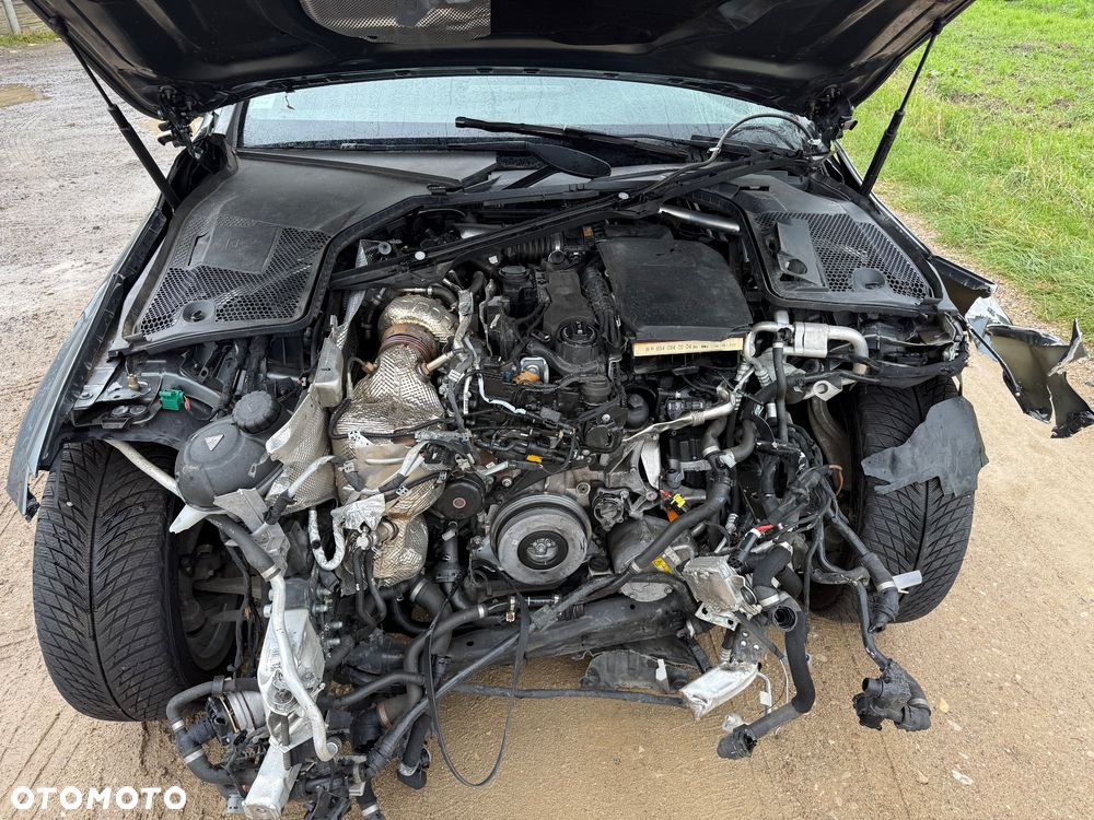 Mercedes-Benz Klasa C 300 de T 9G-TRONIC - 16