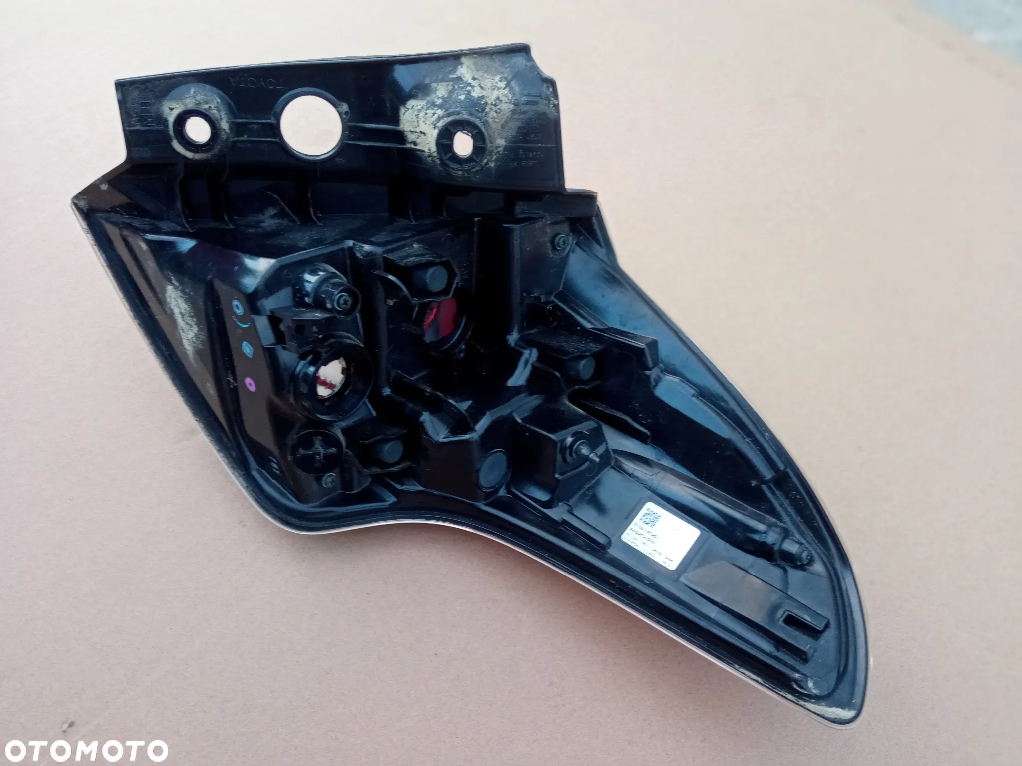 TOYOTA RAV4 IV LIFT LAMPA LEWA TYŁ BŁOTNIKA ORYGINAŁ 15- - 9