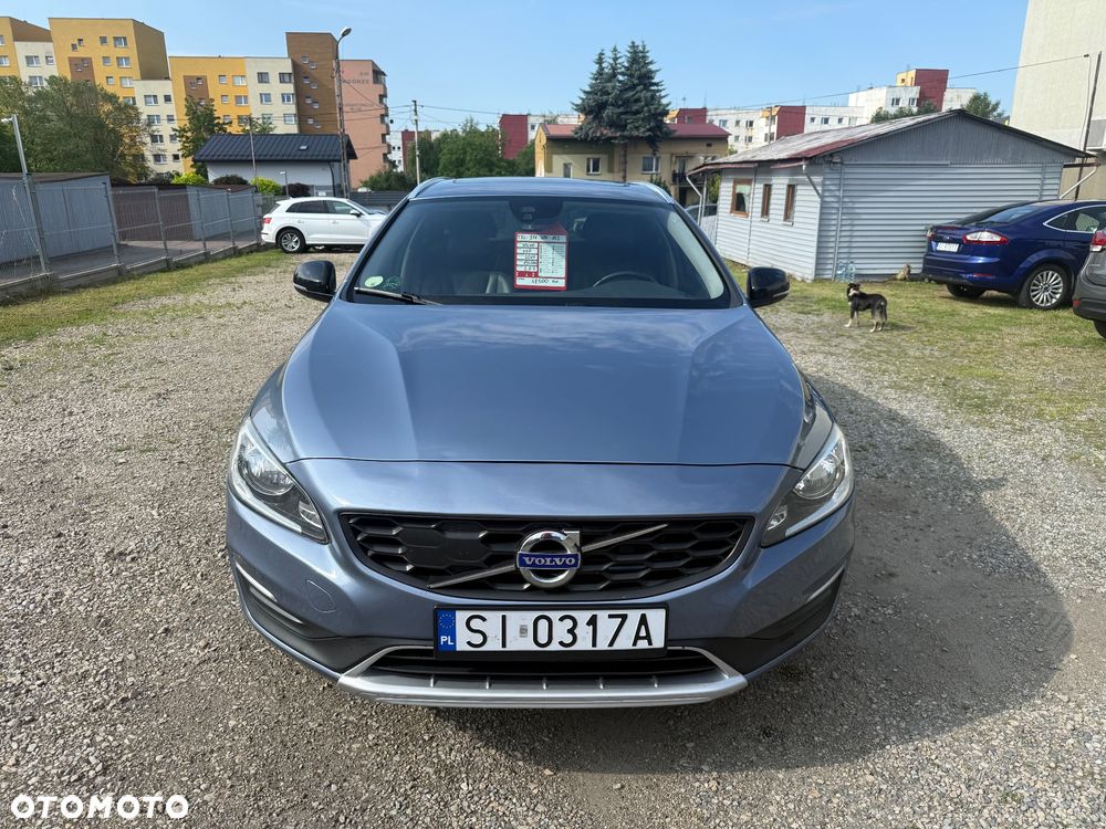 Volvo V60 Cross Country - 9