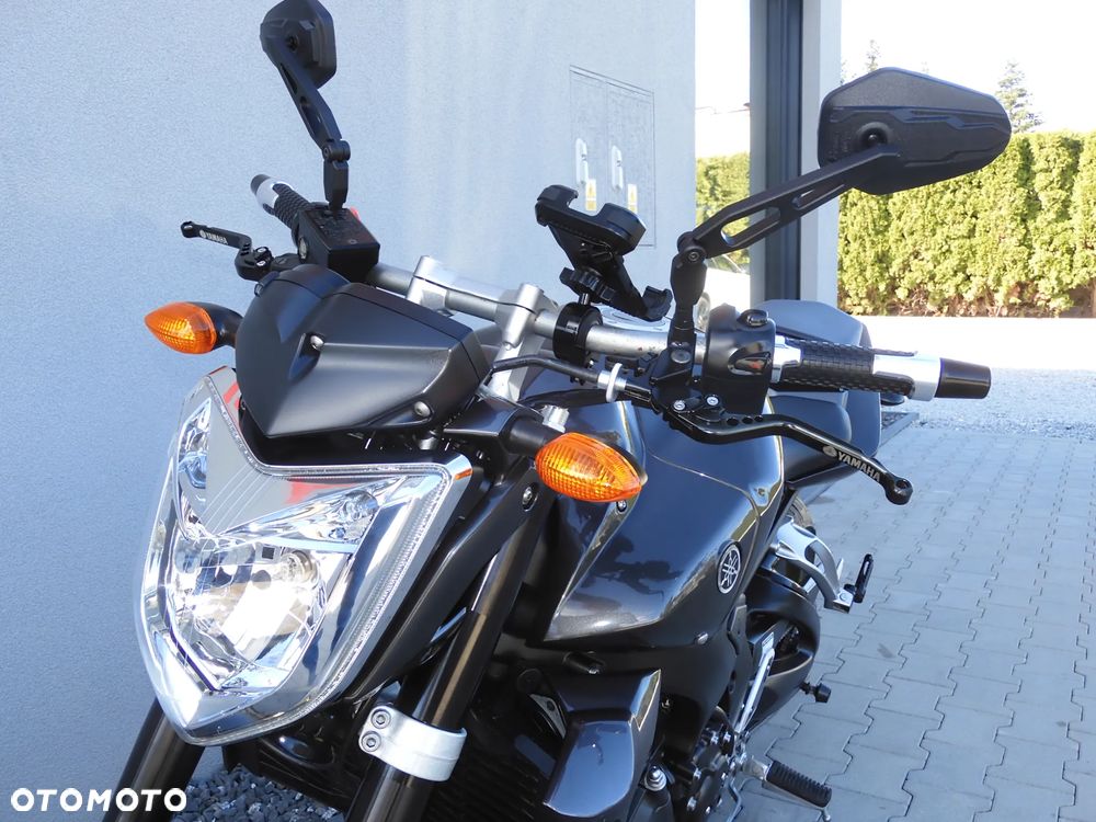 Yamaha FZ - 21