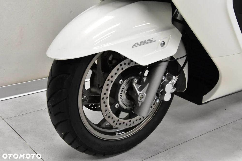 Suzuki Burgman - 20