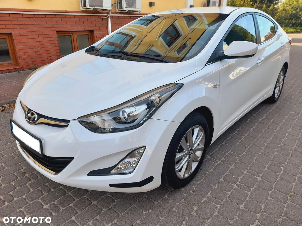 Hyundai Elantra 1.6 Comfort - 20