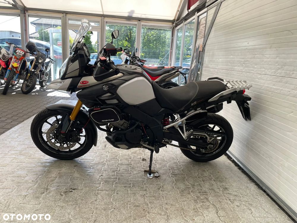 Suzuki DL - 12