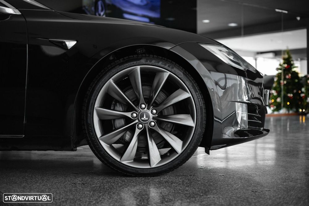 Tesla Model S 75D - 9