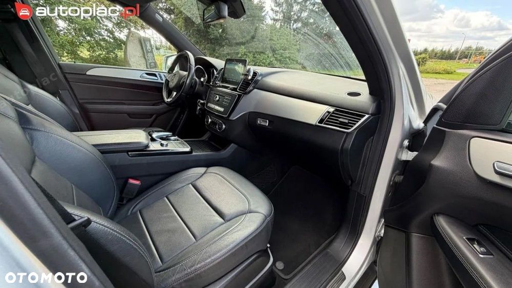 Mercedes-Benz GLE 2016