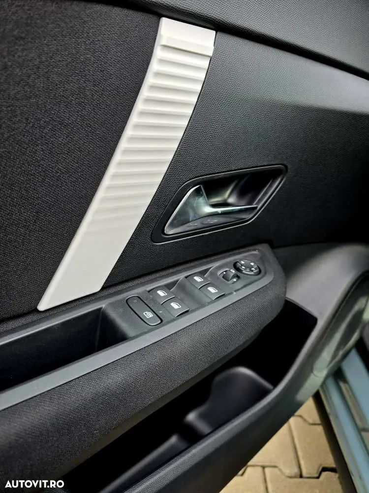 Citroën C4 1.2 136 eDCT6 MHEV PLUS - 13