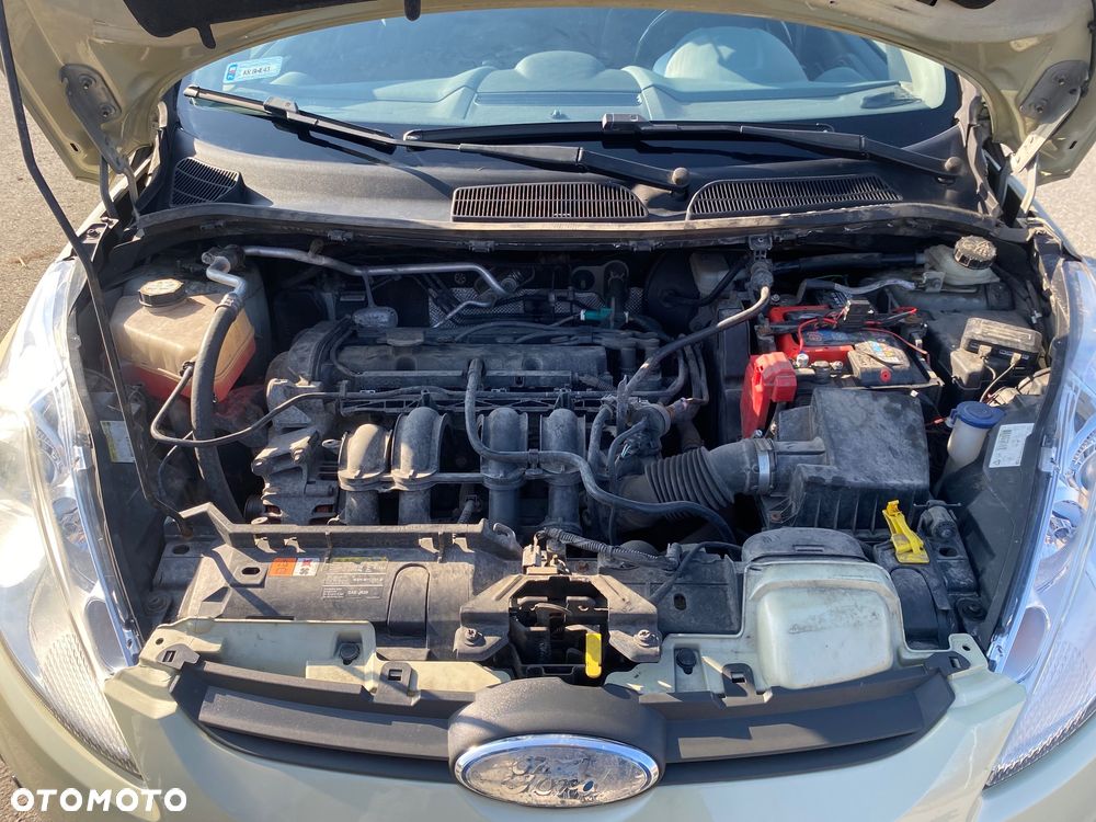 Ford Fiesta 1.25 Ghia - 13