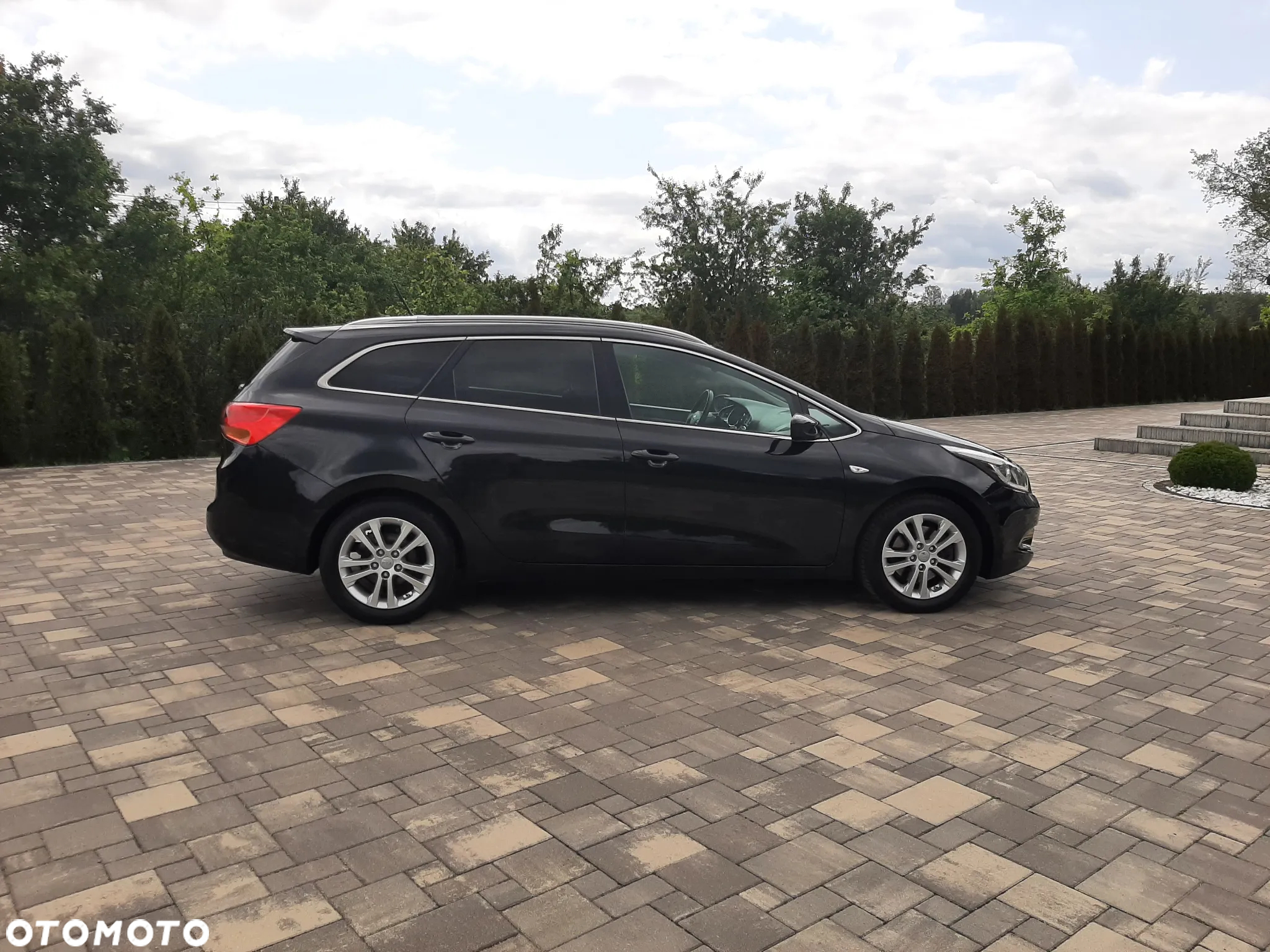 Kia Ceed 1.6 CRDi 128 Platinum Edition - 9