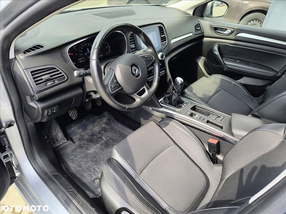 Renault Megane 1.3 TCe FAP Intens - 11