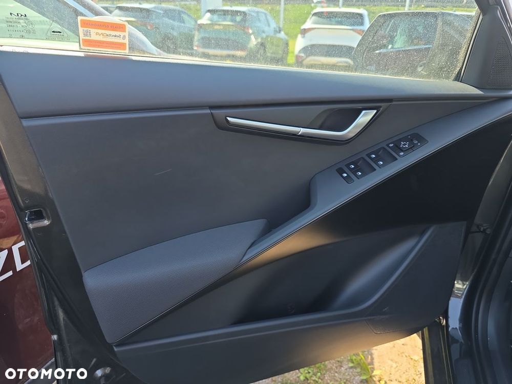 Kia Niro 1.6 GDI Hybrid M - 26