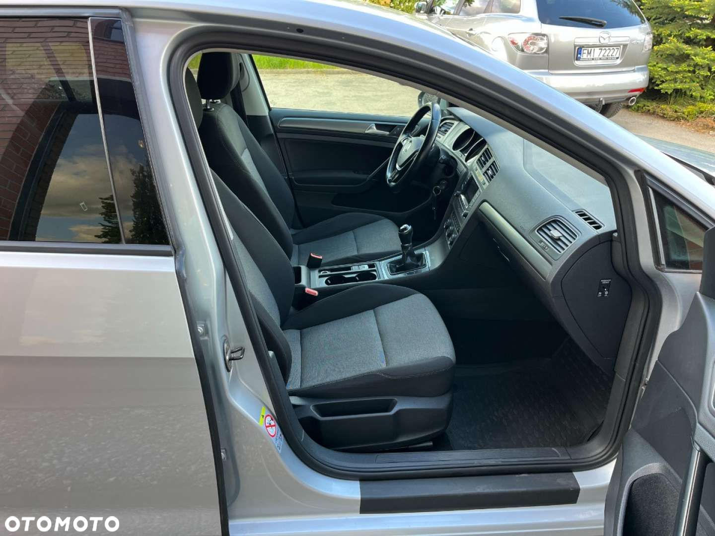 Volkswagen Golf 1.6 TDI DPF BlueMotion Technology Style - 17