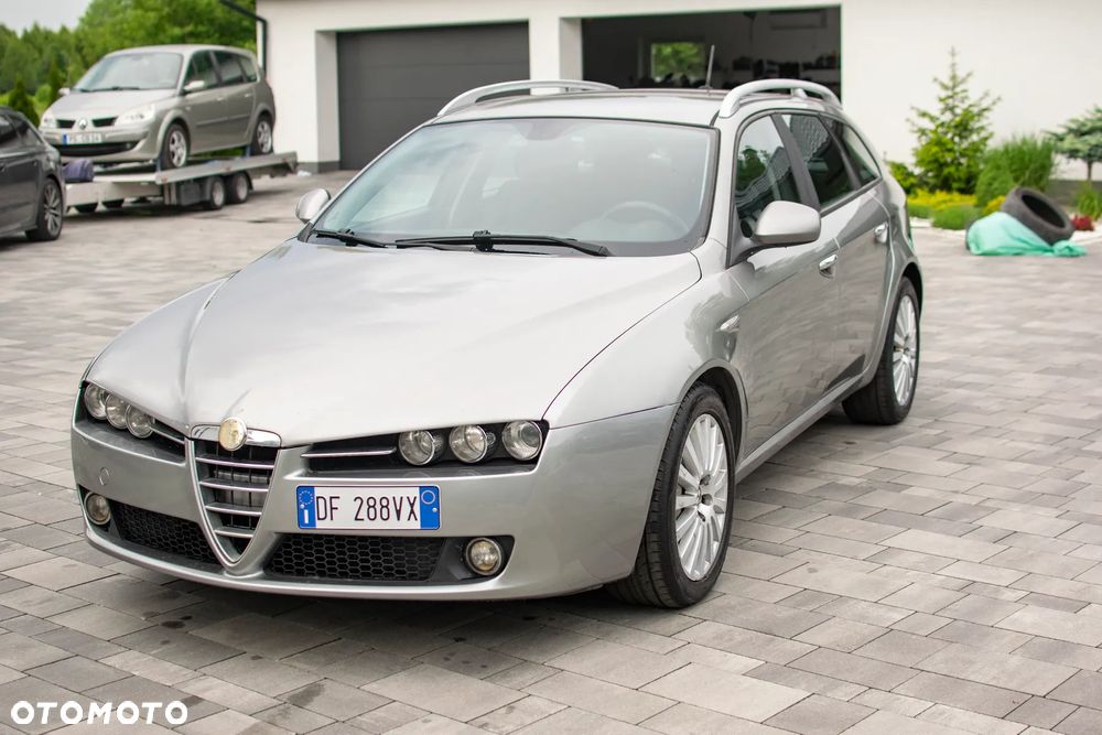 Alfa Romeo 159 - 25