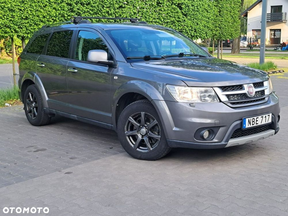 Fiat Freemont 2.0 Multijet 16V DPF Automatik Allrad Lounge - 16