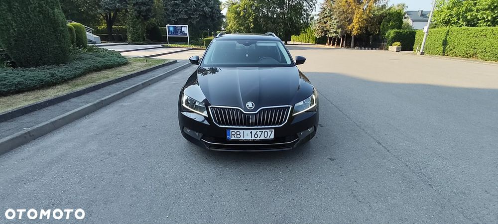 Skoda Superb 2.0 TDI Ambition - 5
