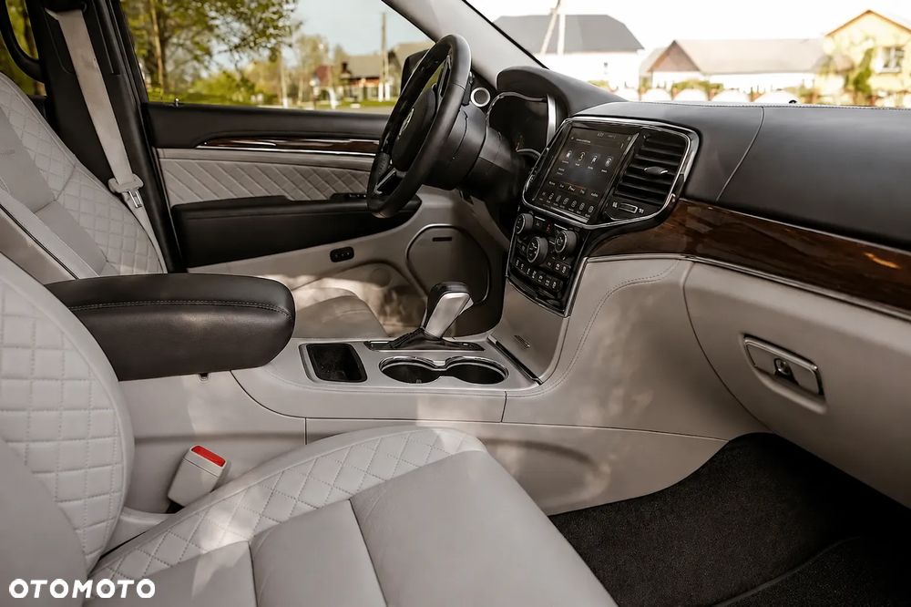 Jeep Grand Cherokee 3.6 V6 Summit - 9