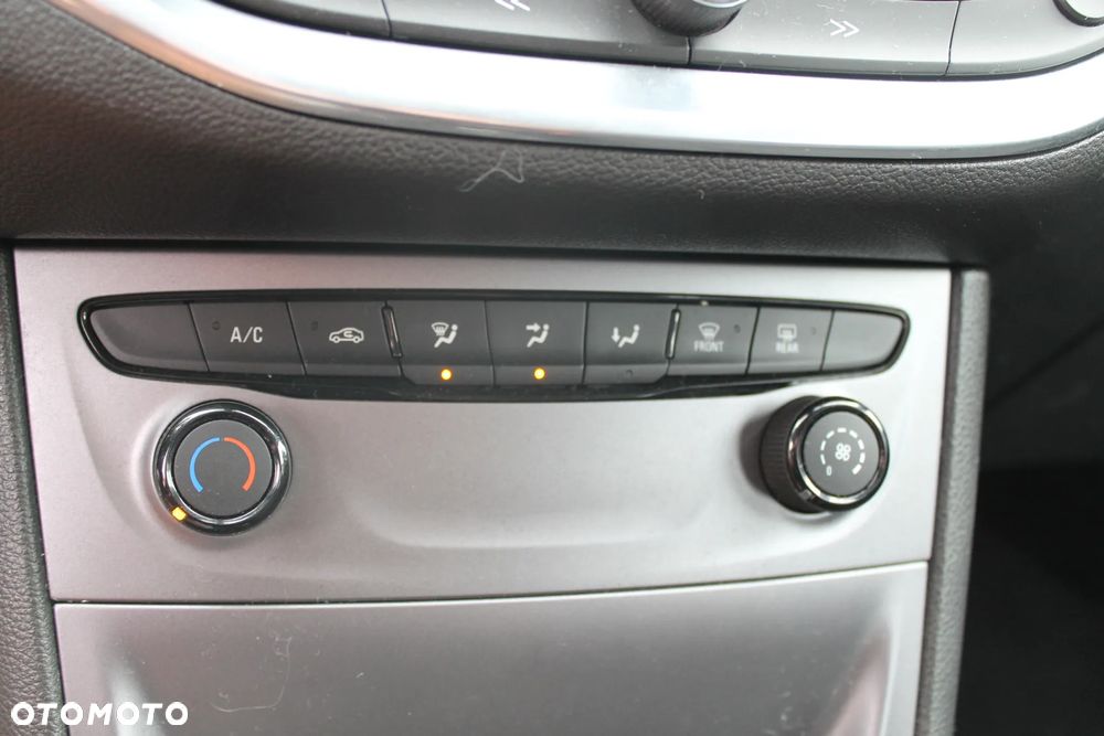 Opel Astra 1.6 D (CDTI) Sports Tourer Business - 32