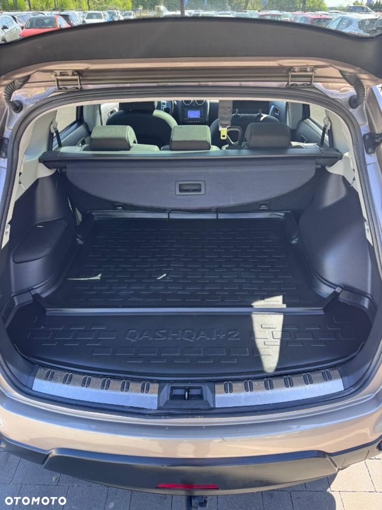 Nissan Qashqai+2 - 33