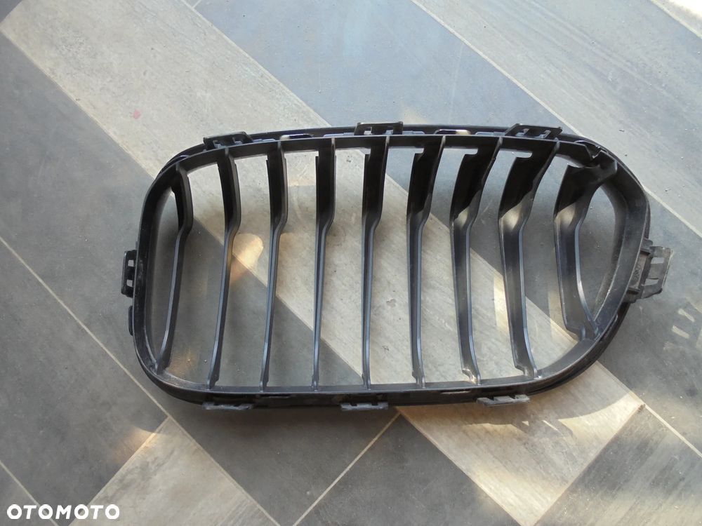 BMW 1 F20 F21 LCI GRILL NERKA ATRAPA PRAWA - 4