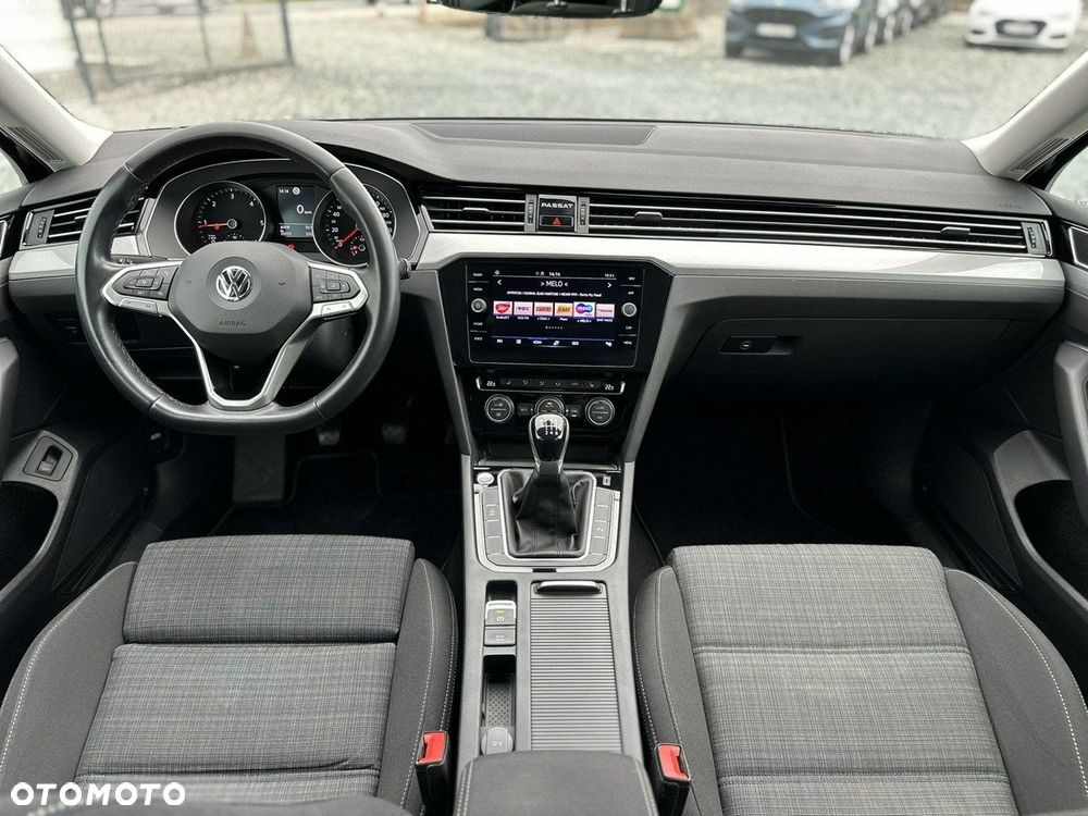 Volkswagen Passat 2.0 TDI EVO Business - 26