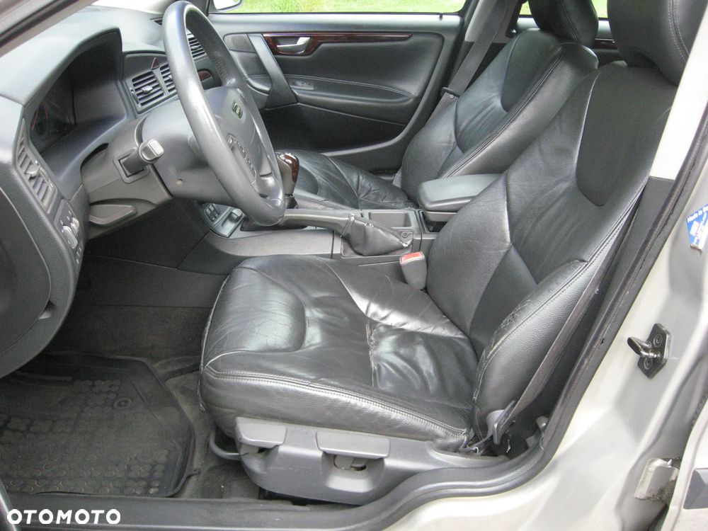 Volvo V70 2.4 Summum - 12