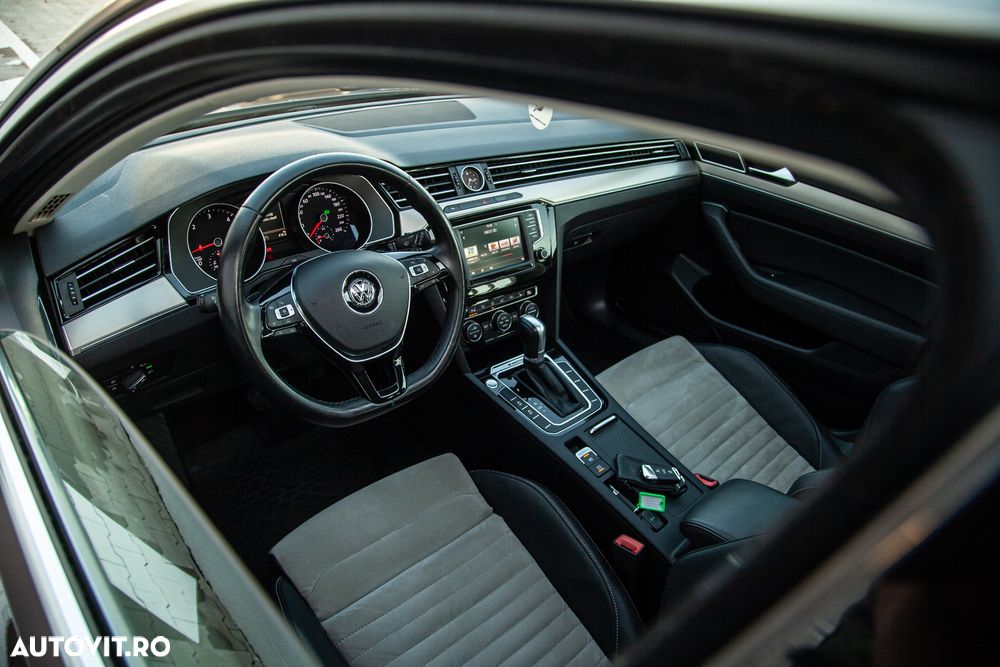 Volkswagen Passat Variant 2.0 TDI DSG 4Motion Highline - 7