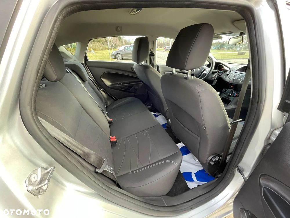 Ford Fiesta 1.25 Celebration - 13
