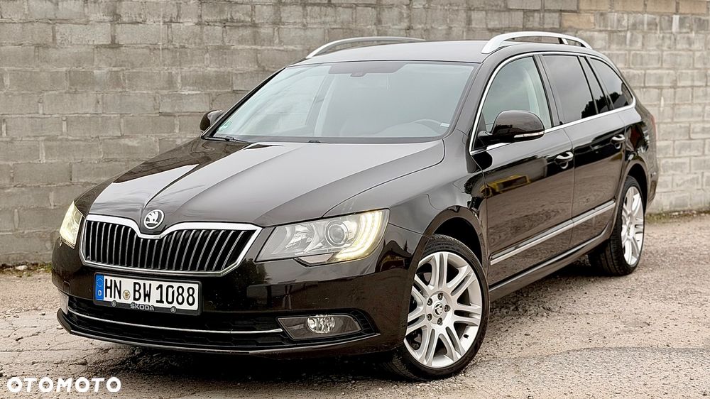 Skoda Superb 2.0 TDI DSG Exclusive - 4