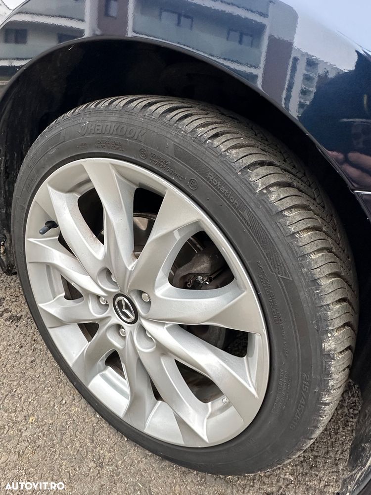 Mazda 3 SKYACTIV-D 150 Automatik Sports-Line - 12