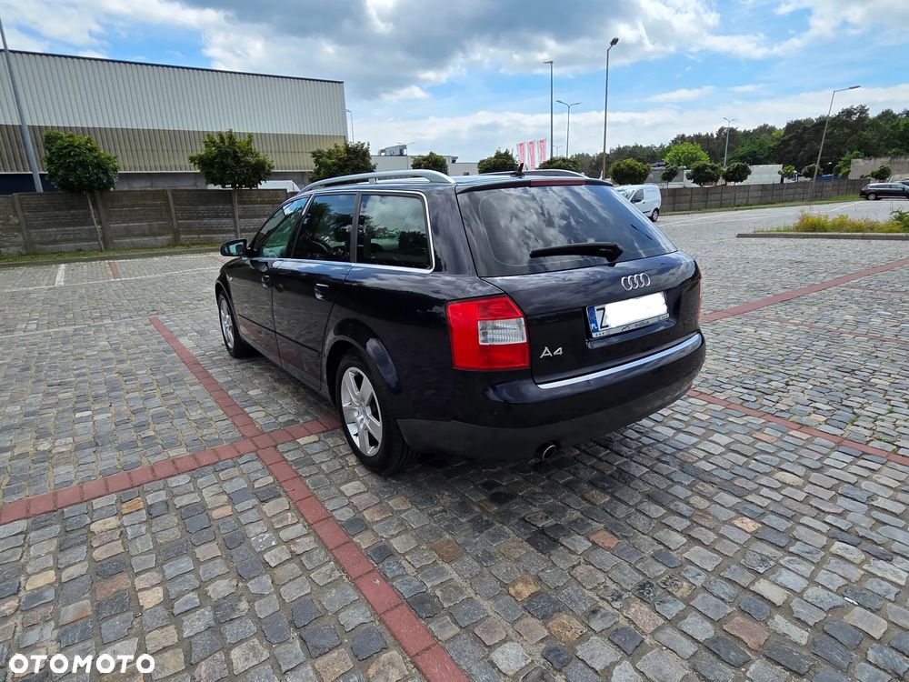 Audi A4 Avant - 12