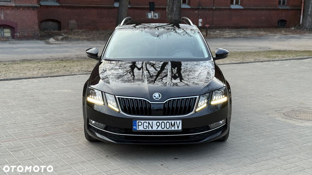 Skoda Octavia 2.0 TDI Style DSG - 2