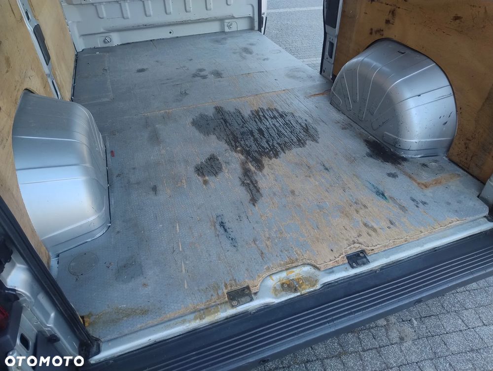 Peugeot BOXER PO LIFTINGU 2.0 HDI (130KM) 6-BIEGÓW (L2H2) STAN SUPER IDEALNY KLIMA FULL OPCJA NIE MA RDZY 100% ORYGINAŁ KM SERWIS ! ! ! - 21