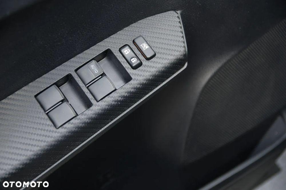 Toyota RAV4 - 24
