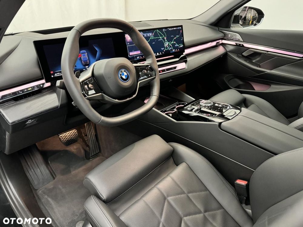 BMW Seria 5 - 16