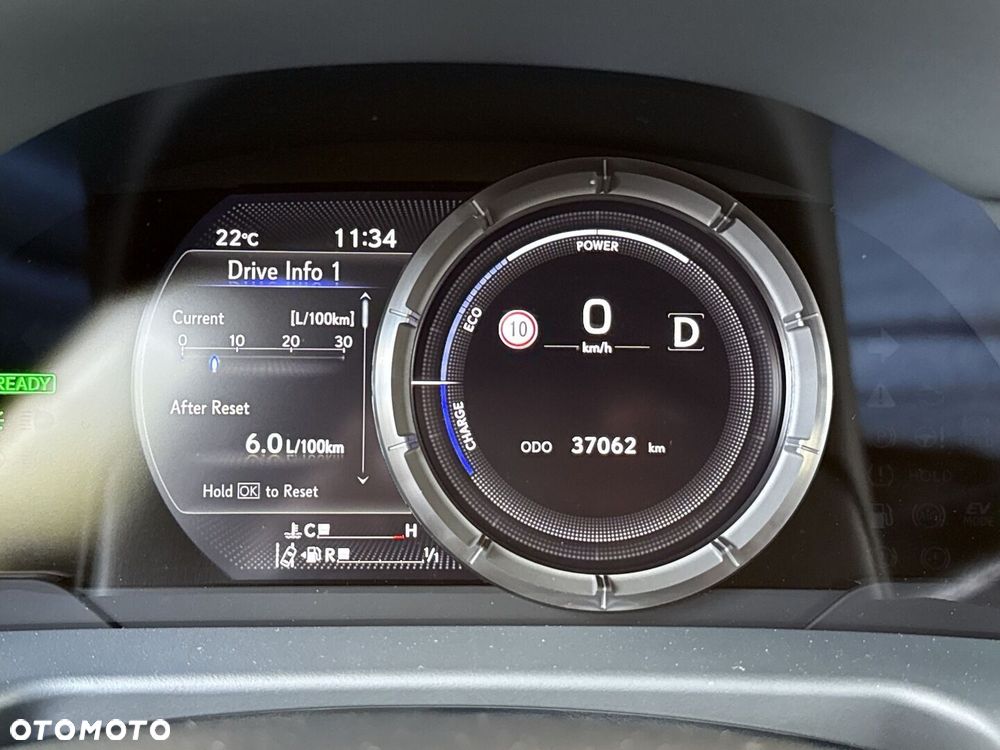 Lexus ES 300h F Sport Edition - 13