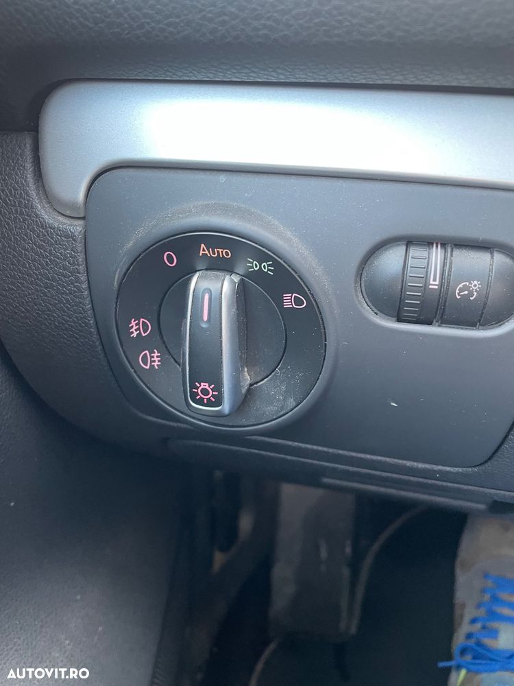 Volkswagen Golf 1.6 TDI BlueMotion Technology DPF Highline DSG - 30