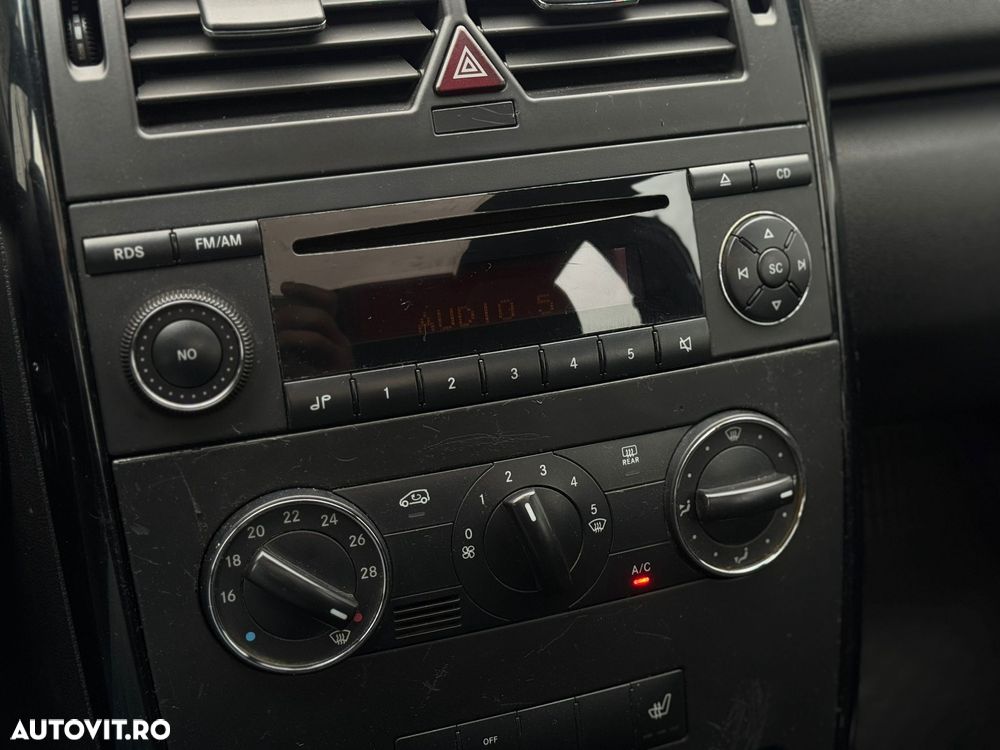 Mercedes-Benz A 170 - 30