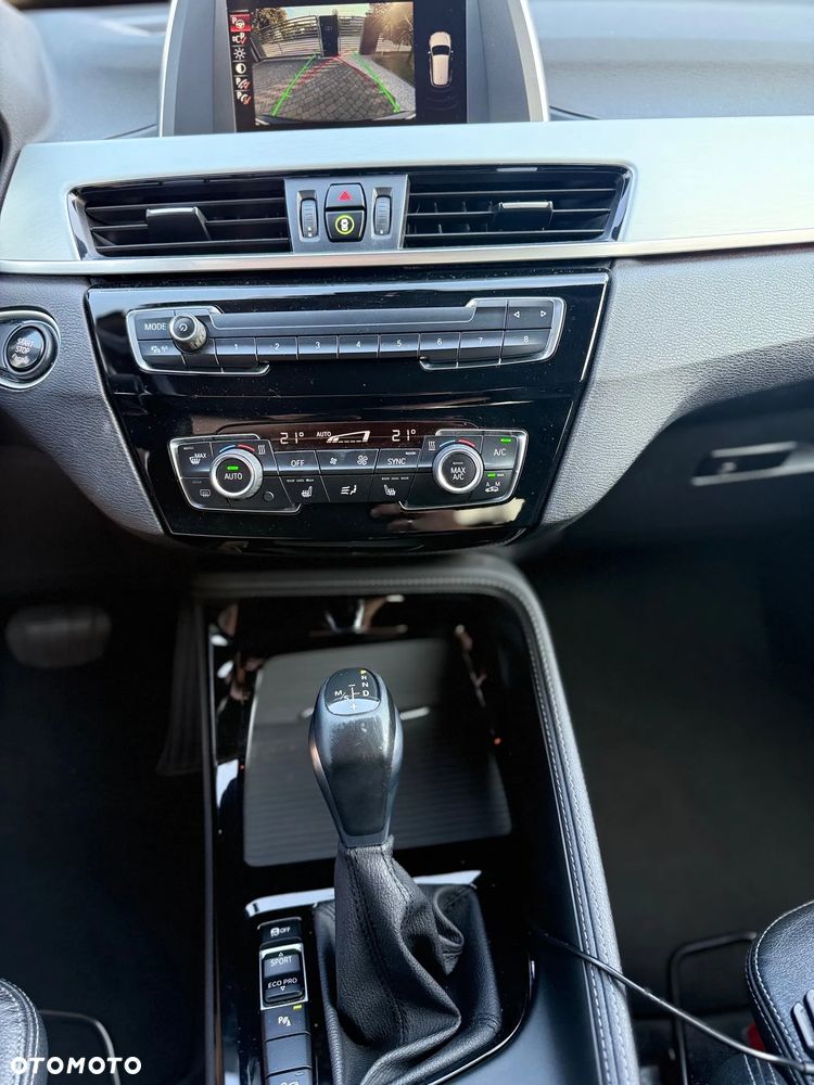 BMW X1 xDrive18d - 12