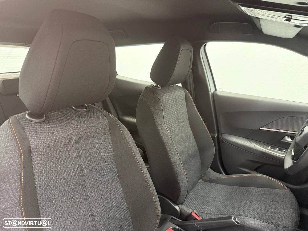 Peugeot 2008 - 18