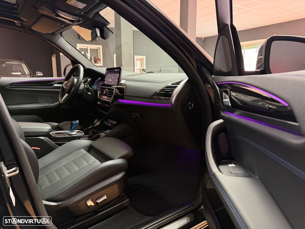 BMW iX3 M Sport Impressive - 17
